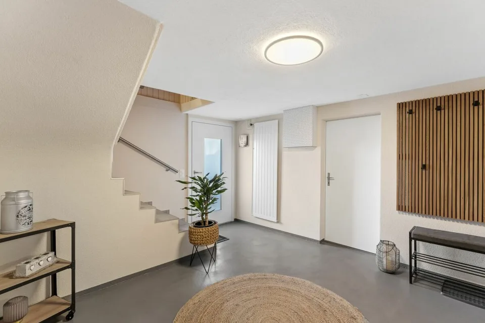 Einfamilienhaus mit Aussicht: Chalet-Traum in der Landwirtschaftszone