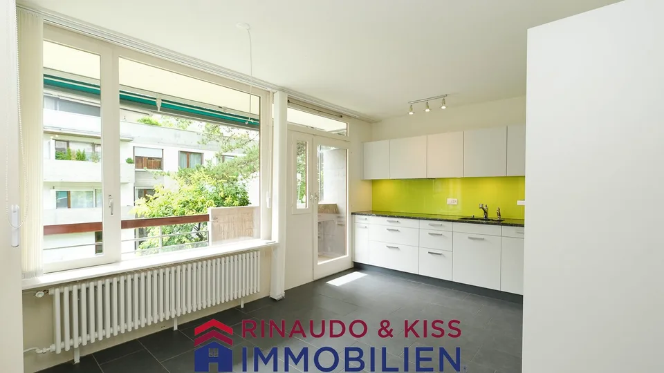 Appartamento moderno con area esterna attraente