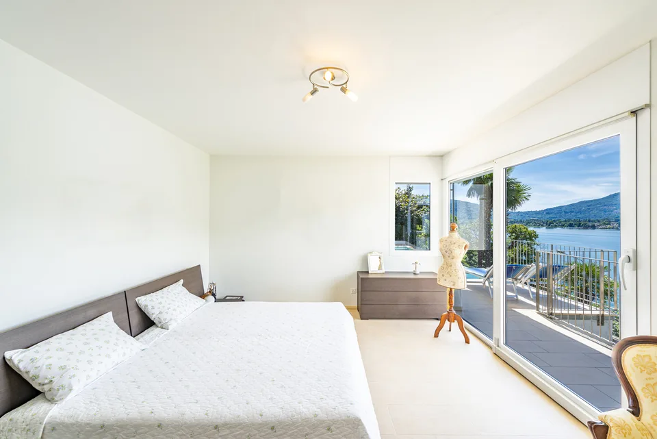 Elegante villa con vista lago a Montagnola – Foto 9 von 13