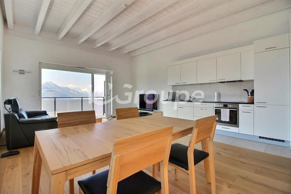 Splendido appartamento attico di 4.5 locali di 119 m2