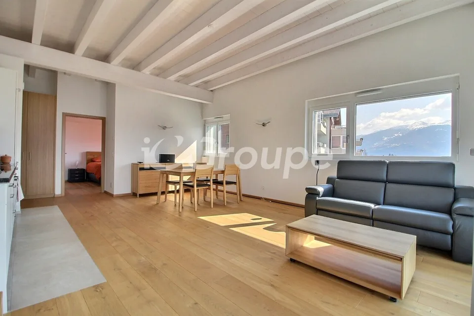 Splendido appartamento attico di 4.5 locali di 119 m2