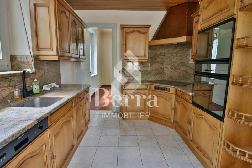 Manoir de 2 appartements + combles - Opportunité rare !!!
