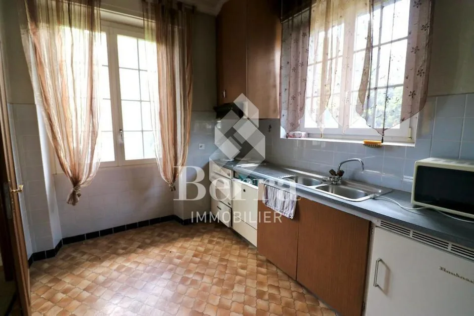 Herrenhaus mit 2 Apartments + Dachboden - Seltenes Angebot !!! – Foto 12 von 13