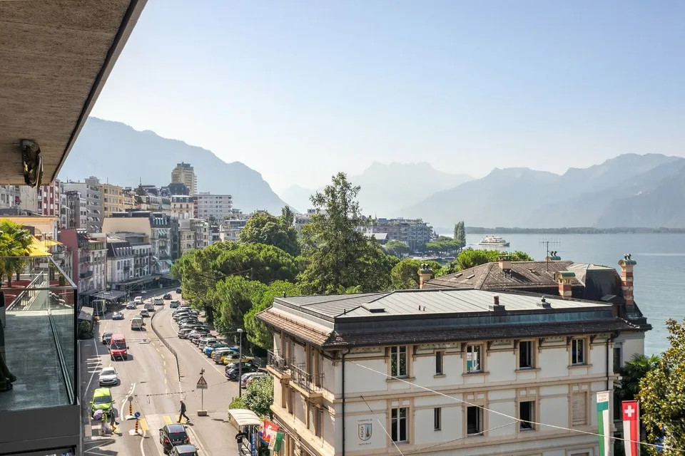GELEGENHEIT - GERÄUMIGES 4,5-ZIMMER-PENTHOUSE IM STADTZENTRUM MIT PANORAMABLICK
