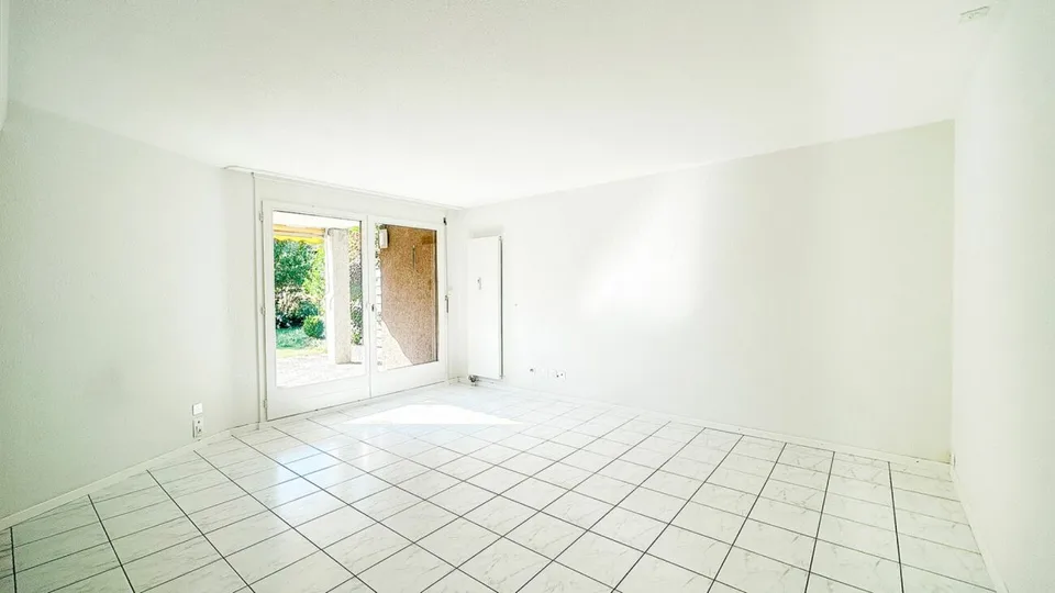 Wohnen im Erdgeschoss - Komfort mit Aussensitzplatz