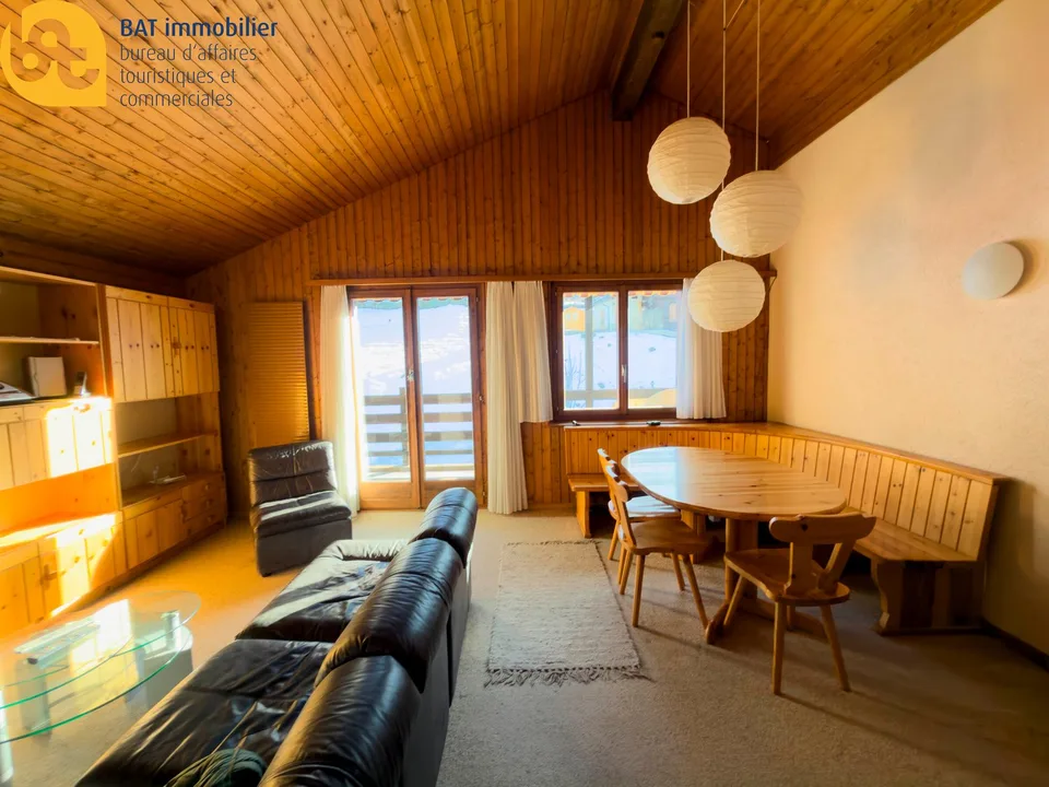 Nax - 4,5-Zimmer-Dachgeschoss in einer Zweitwohnsitz-Residenz - Arolles