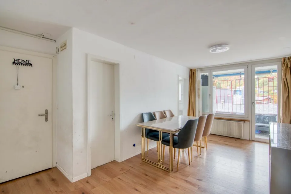 Vivere nel centro di Oberdiessbach - appartamento di 4,5 locali, pronto per un nuovo splendore grazie al vostro impegno personale