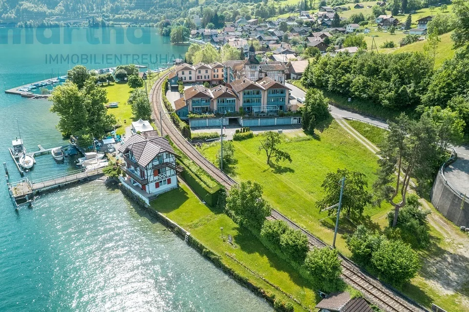 Baulandparzelle mit Zugang zum See