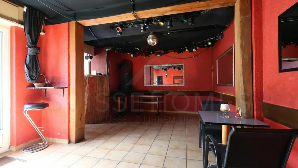 Residential and commercial property in Fahy (JU) - Charm and potential for living and working in the same place