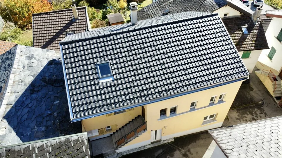 House with 2 apartments in Fully
