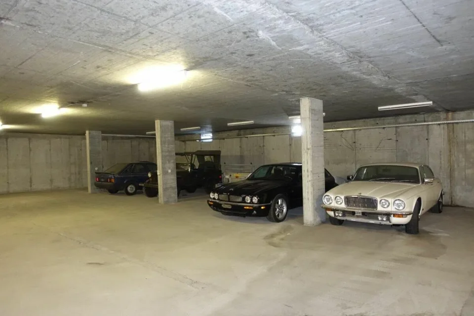Diverse Autoeinstellplätze in Valata – Foto 6 von 8