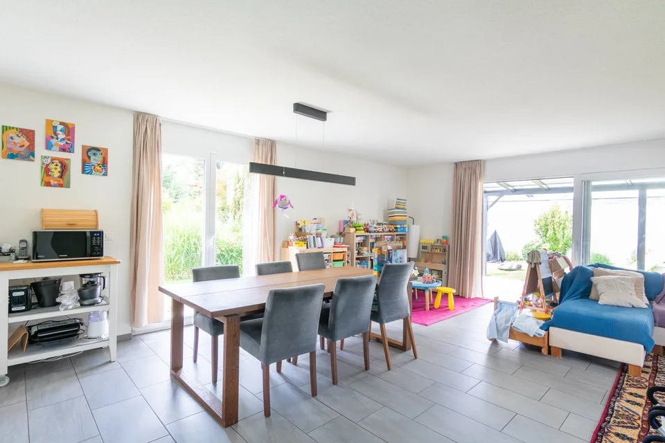 RESERVIERT - Modernes 5.5-Zimmer-Einfamilienhaus in ruhiger Lage in Niederlenz