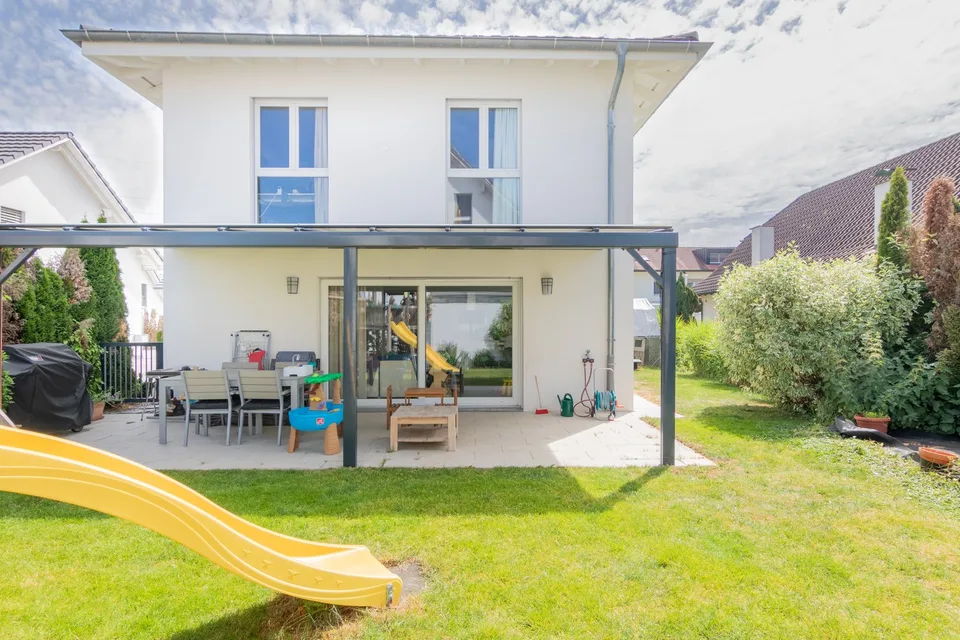 RESERVIERT - Modernes 5.5-Zimmer-Einfamilienhaus in ruhiger Lage in Niederlenz