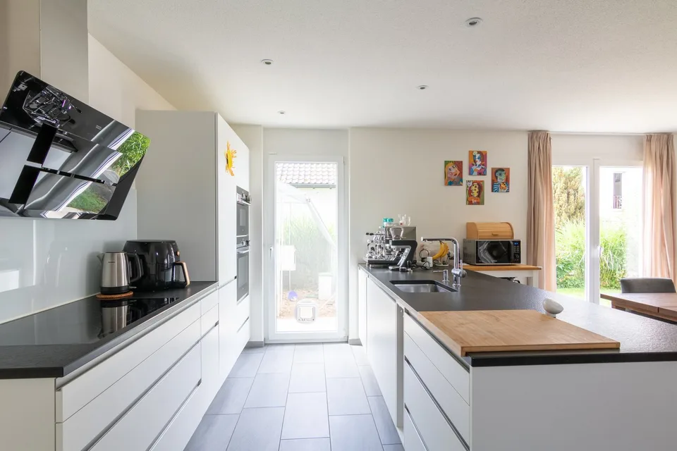 RESERVIERT - Modernes 5.5-Zimmer-Einfamilienhaus in ruhiger Lage in Niederlenz
