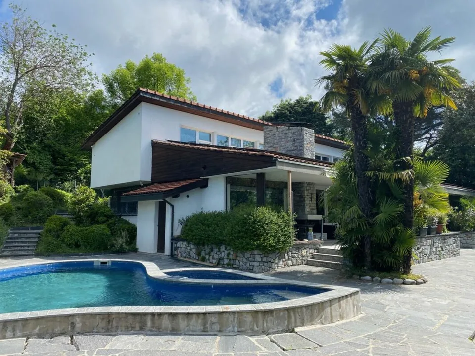 TOP 25502 Villa in Astano