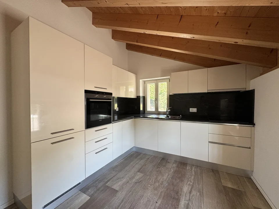 BRUSINO - ARSIZIO: PALAZZINA A REDDITO