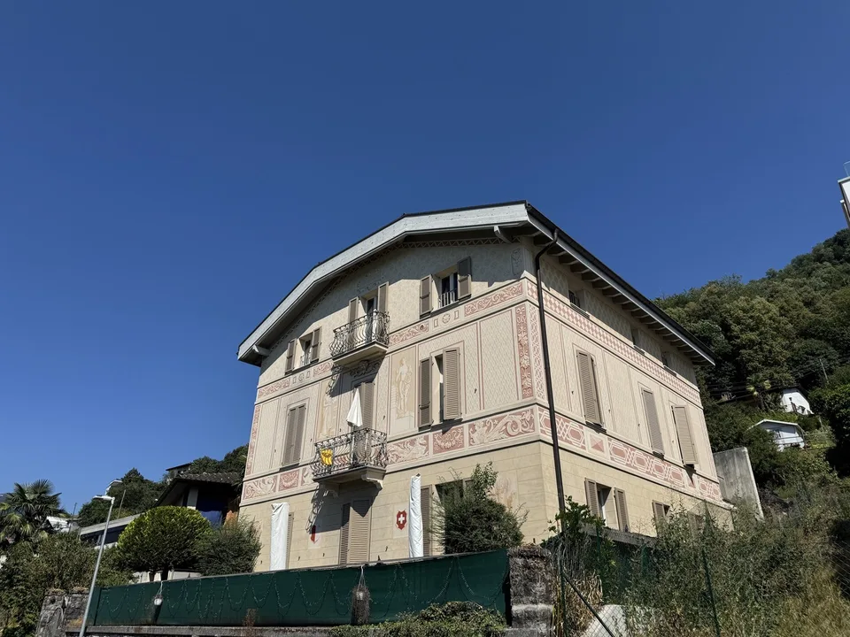 BRUSINO - ARSIZIO: PALAZZINA A REDDITO