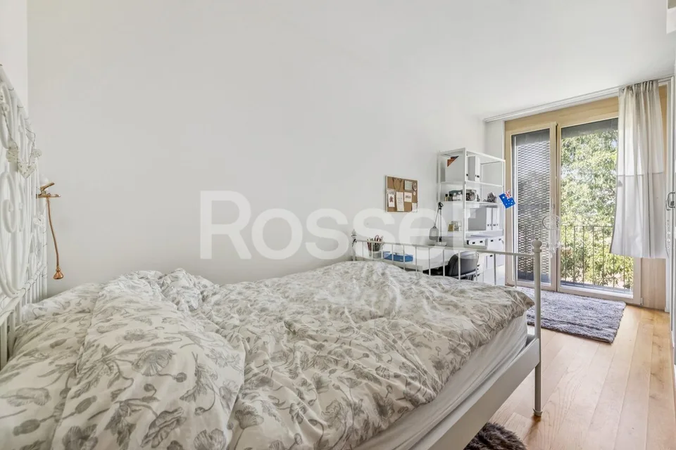 Esclusività: Bel appartamento di 5 locali con terrazza a Zimeysa