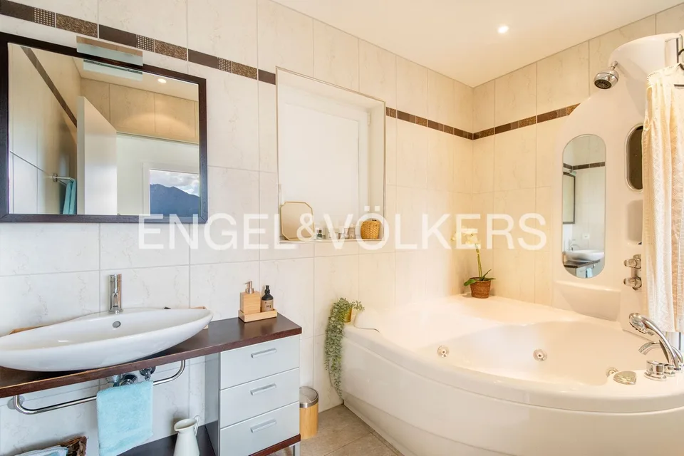 Modernes Ferienhaus mit Pool (78) – Foto 11 von 13