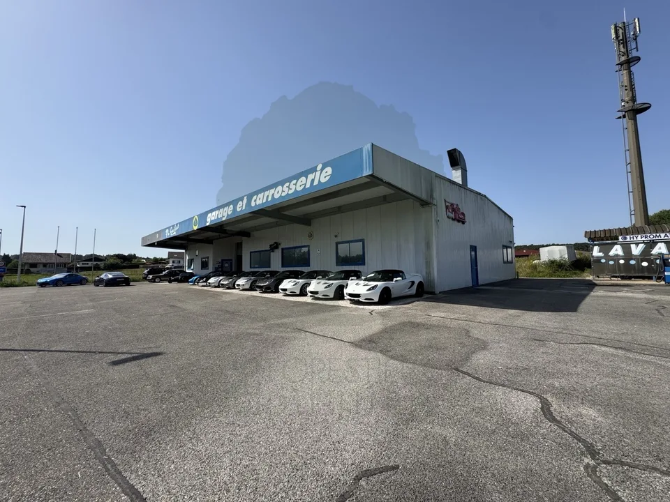 Garage et carrosserie à Fahy avec station de lavage
