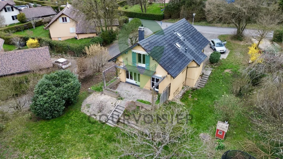 Villa individuelle à rénover avec potentiel d'agrandissement