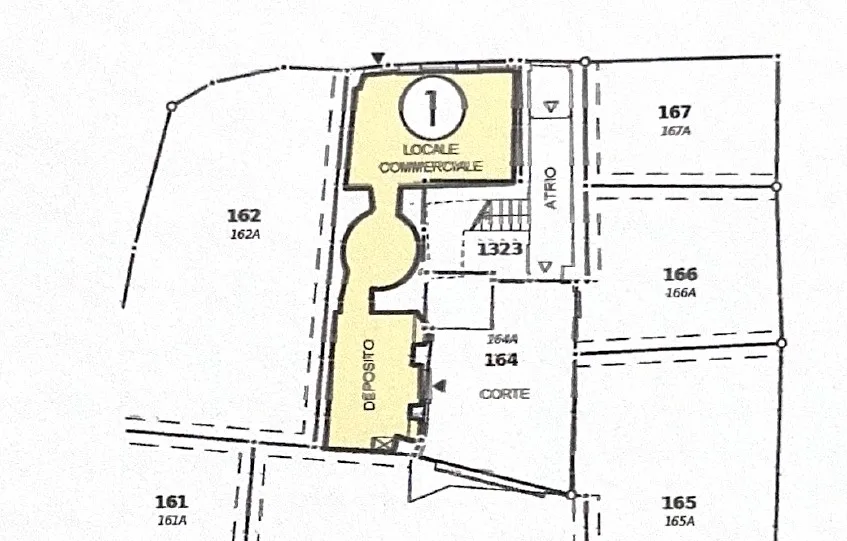 À vendre dans le bourg d'Ascona - Charmant magasin avec cour intérieure – photo 7 sur 7