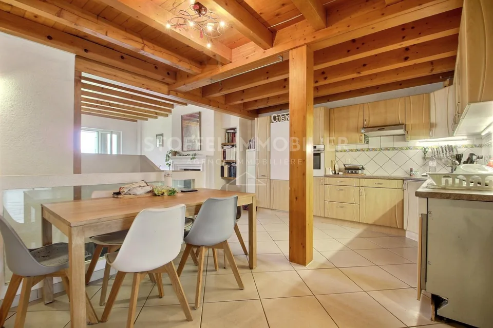 Triplex of character combining charm and modernity - Exclusivity
