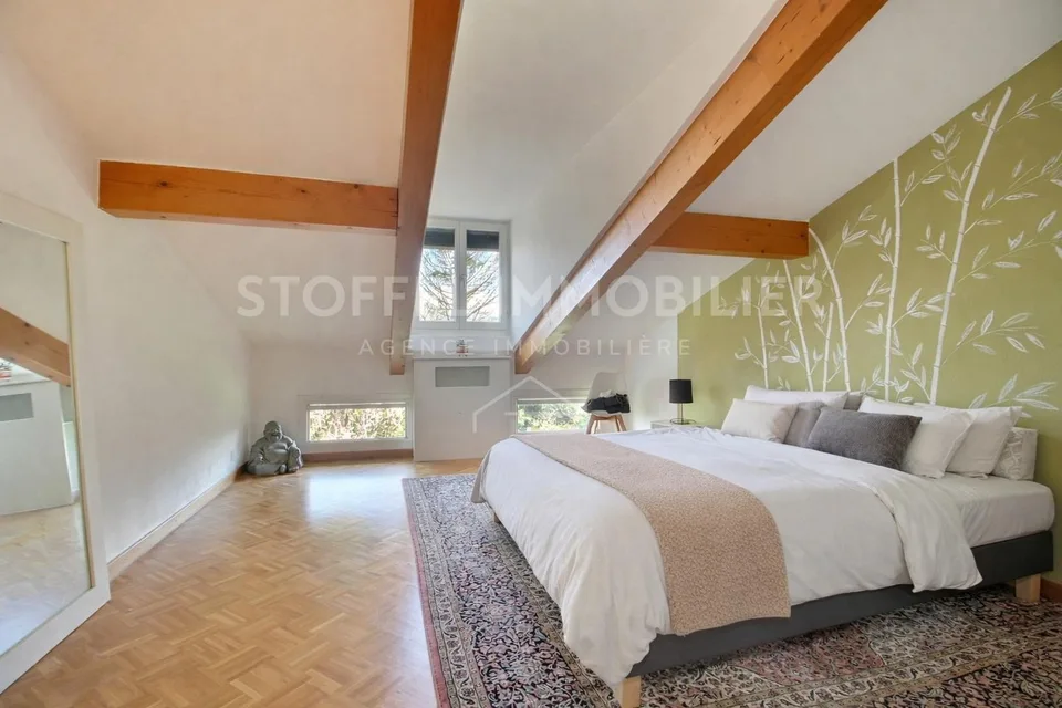 Triplex of character combining charm and modernity - Exclusivity
