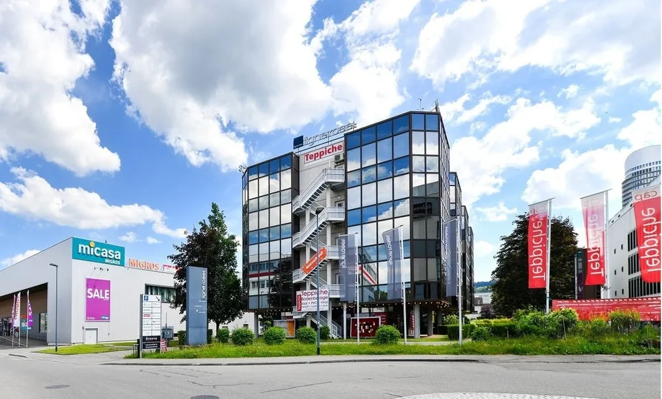 VIELSEITIG NUTZBARE BÜRO- UND GEWERBEFLÄCHE NAHE STETTBACH BHF
