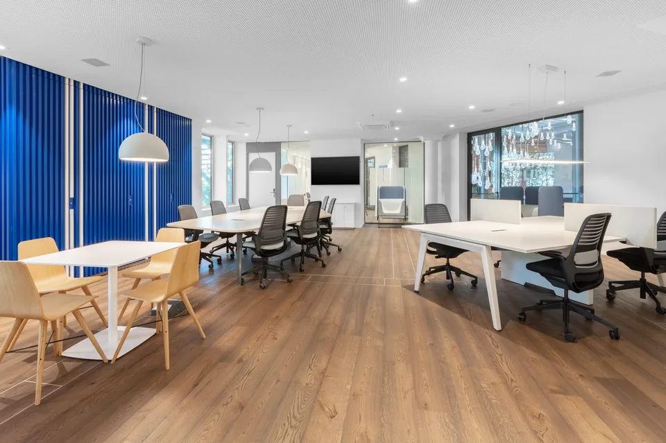 Privater Büroraum für 5 in Regus Stücki Village