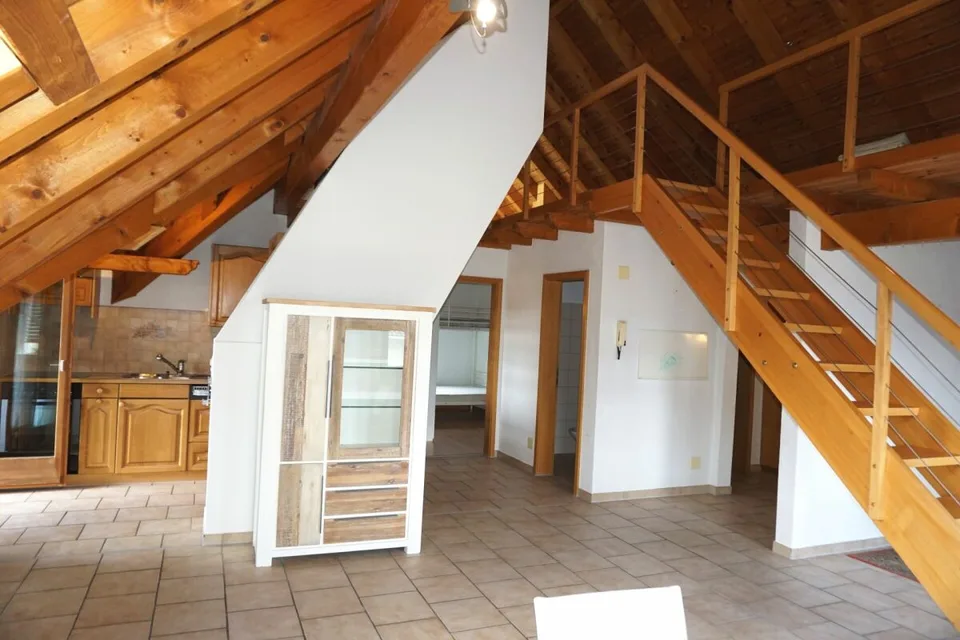 Gemütliche 3 1/2-Zimmer-Dachwohnung