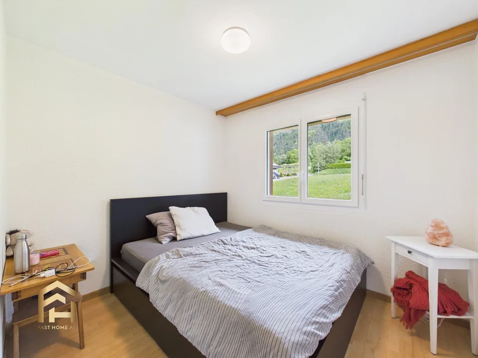 Appartement ensoleillé de 4,5 pièces avec balcon dans un quartier calme d'Agarn