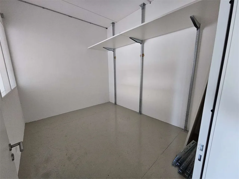 Sant'Antonino, Büro 250 m² + angrenzende Lagerhallen zu vermieten – Foto 12 von 13