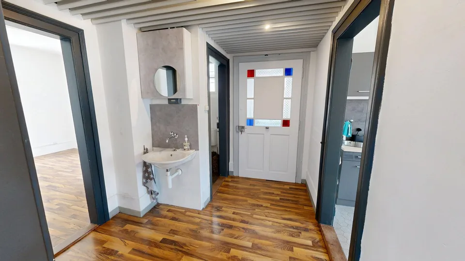 Charmant espace commercial 3.5 pièces au rez-de-chaussée dans le centre de Lyss