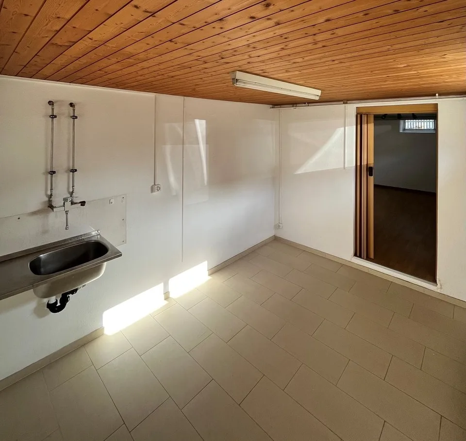 Temporary craft room with electricity + water supply