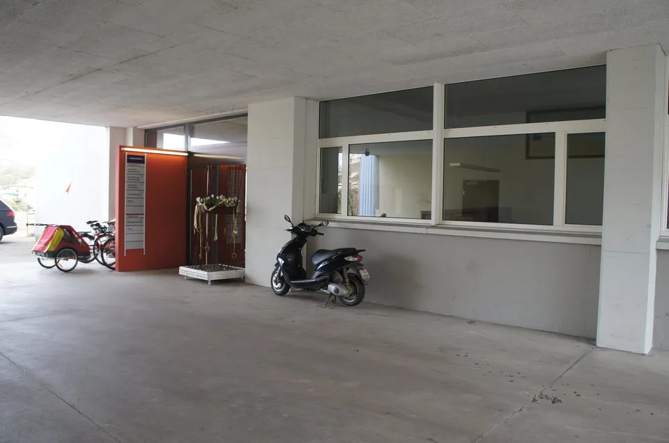 Ufficio / locale di stoccaggio in posizione centrale ad Amriswil