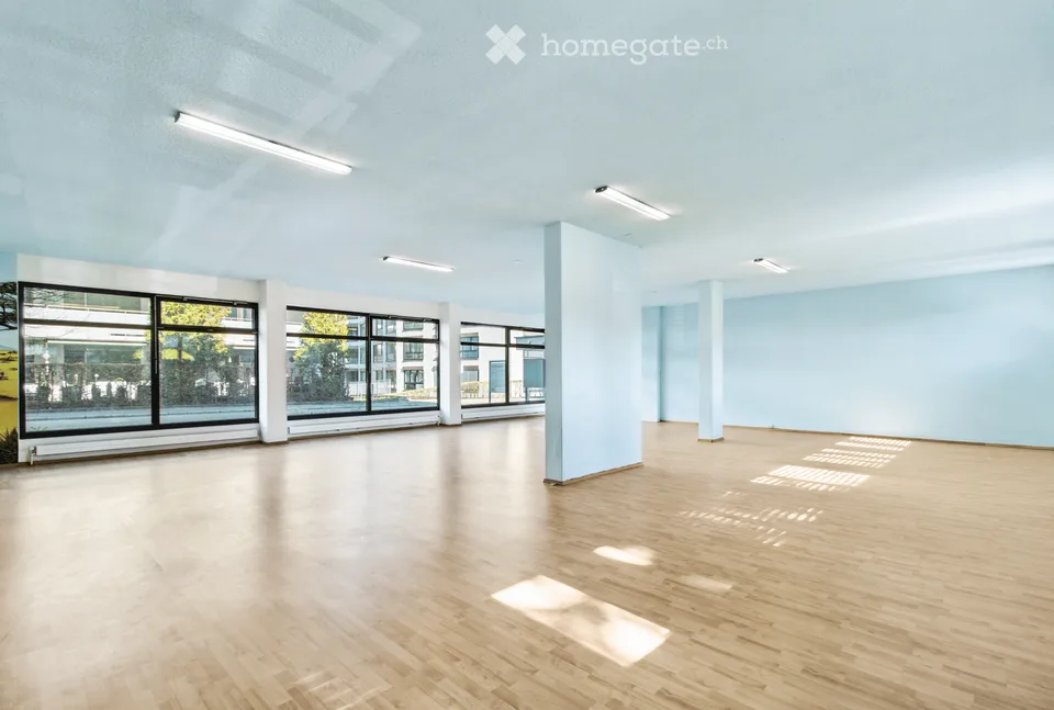 144m2 Gewerbefläche im EG, in 8048 Zürich, zu vermieten
