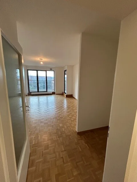 BOUCHET 8 - Großes 4-Zimmer-Apartment im 7. Stock