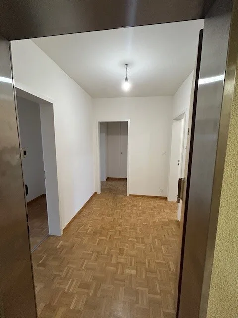 BOUCHET 8 - Großes 4-Zimmer-Apartment im 7. Stock