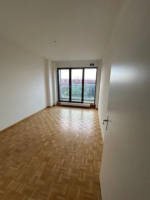 BOUCHET 8 - Großes 4-Zimmer-Apartment im 7. Stock
