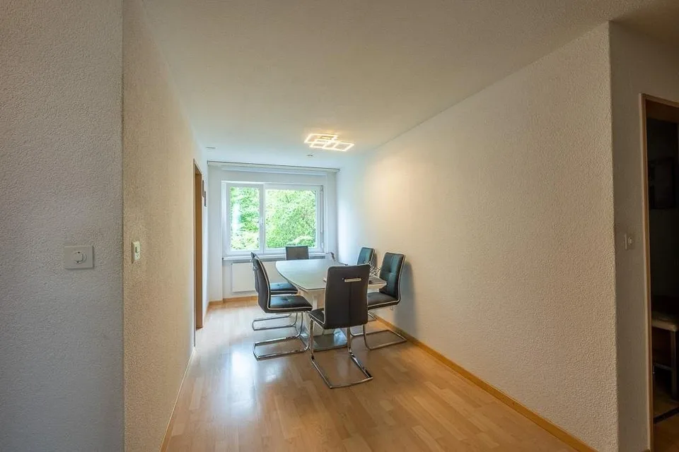 Attraktive 3.5-Zi Wohnung mit sonnigem Sitzplatz