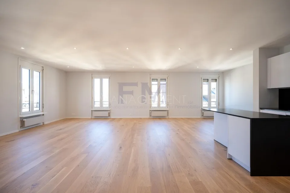 Centre-ville - Rue des Alpes - 4.5 pièces au 5ème étage