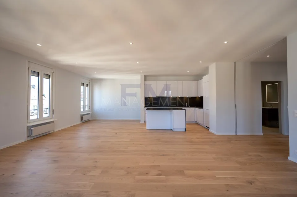 Centre-ville - Rue des Alpes - 4.5 pièces au 5ème étage
