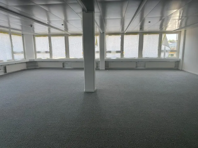 Renovierte Bürofläche für Ihr Bürokonzept – Foto 6 von 8
