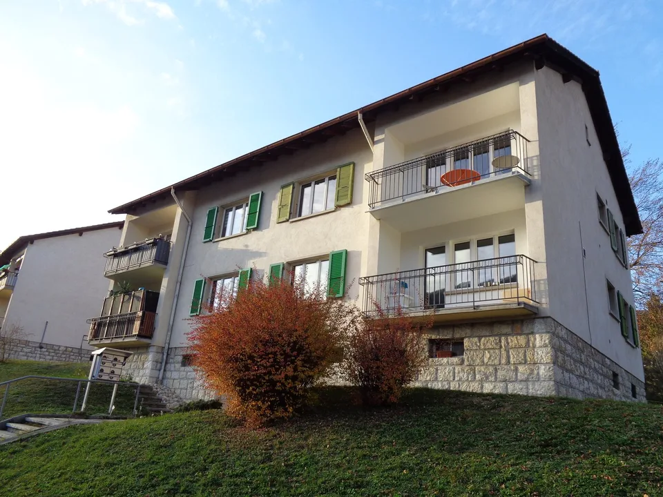 Appartamento situato in un piccolo edificio di 4 unità – foto 10 di 10