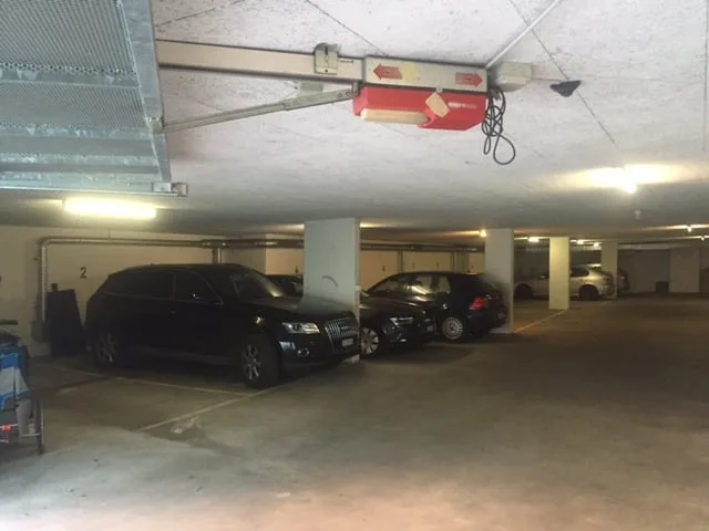 Tiefgaragen- Parkplatz