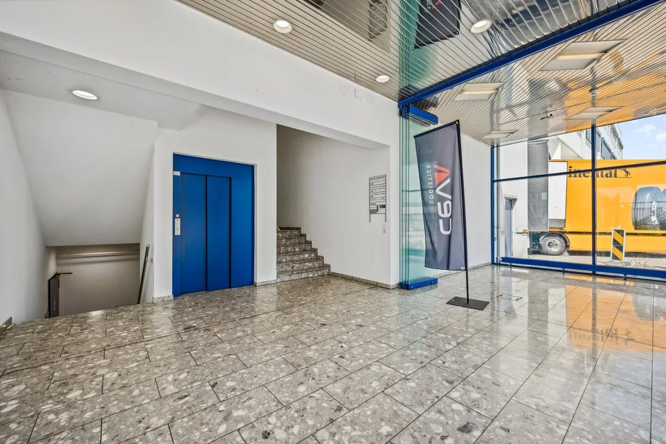 Grosszügige Büroflächen an zentraler Lage – Foto 7 von 9