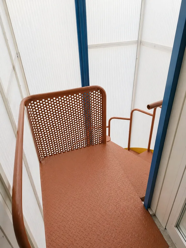 Zu vermieten, 100 m2 Renoviert, flexibel für verschiedene berufliche oder private Aktivitäten – Foto 12 von 14