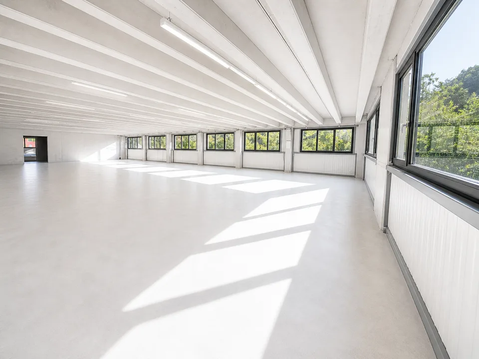 350 m2 d'espace de travail au Landeron, Industriel et Artisanal