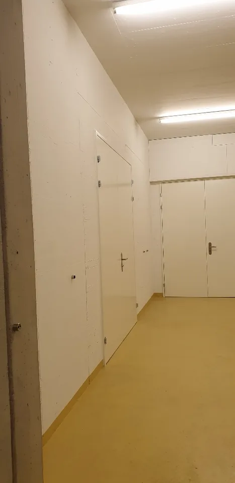 Magazzino a condizioni attraenti (affitto parziale da 55m2 possibile)